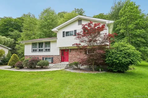 2289 Sultana Drive Yorktown Heights NY 10598