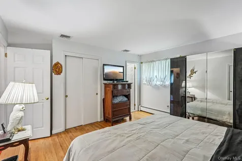 2289 Sultana Drive Yorktown Heights NY 10598