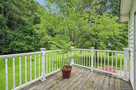 2289 Sultana Drive Yorktown Heights NY 10598