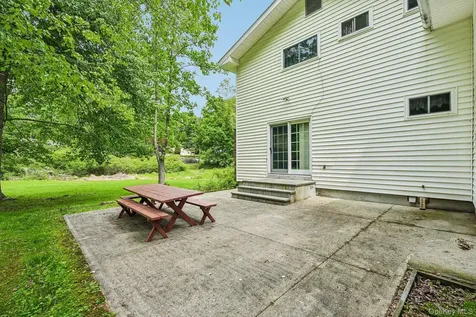 2289 Sultana Drive Yorktown Heights NY 10598