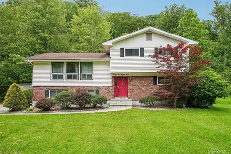 2289 Sultana Drive Yorktown Heights NY 10598