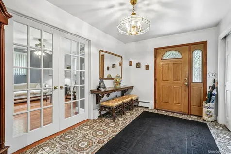 2289 Sultana Drive Yorktown Heights NY 10598