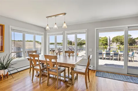 81 Beach Road Aquebogue NY 11901