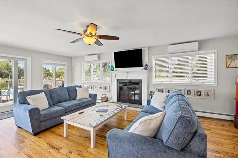 81 Beach Road Aquebogue NY 11901