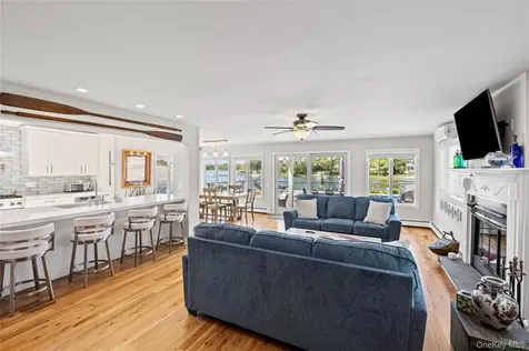 81 Beach Road Aquebogue NY 11901