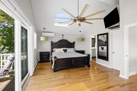 81 Beach Road Aquebogue NY 11901