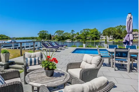 81 Beach Road Aquebogue NY 11901