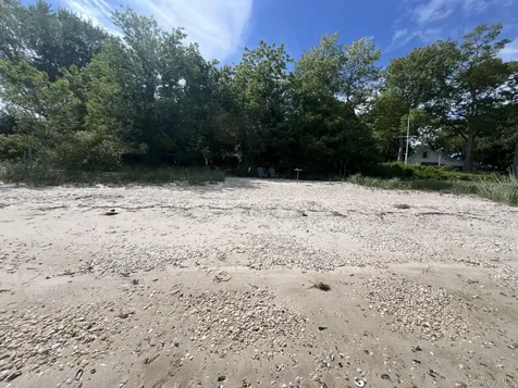 81 Beach Road Aquebogue NY 11901