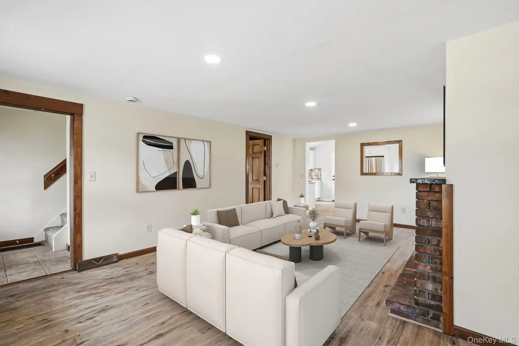 194 Smith Street Poughkeepsie NY 12601