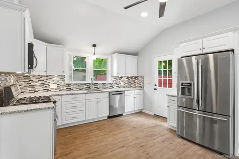 194 Smith Street Poughkeepsie NY 12601