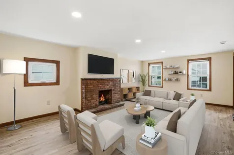 194 Smith Street Poughkeepsie NY 12601