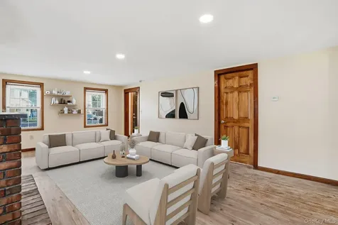 194 Smith Street Poughkeepsie NY 12601