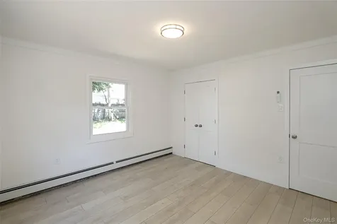12 Garland Lane Westbury NY 11590
