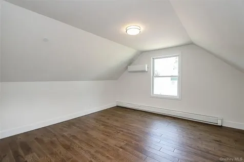 12 Garland Lane Westbury NY 11590
