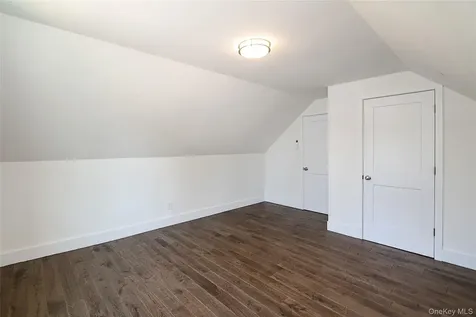 12 Garland Lane Westbury NY 11590