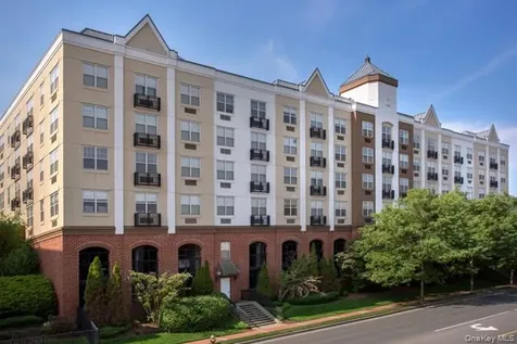 100 Glen Street Glen Cove NY 11542