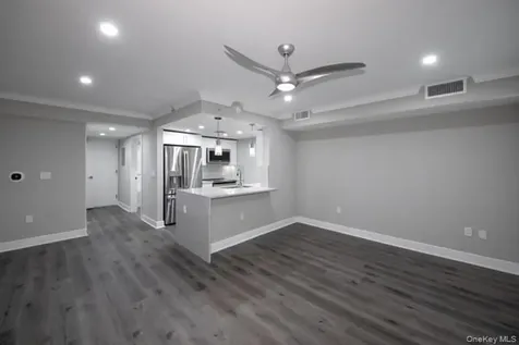 100 Glen Street Glen Cove NY 11542