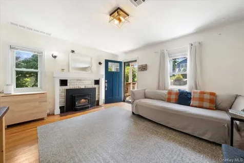 46 Argyle Street Lake Peekskill NY 10537