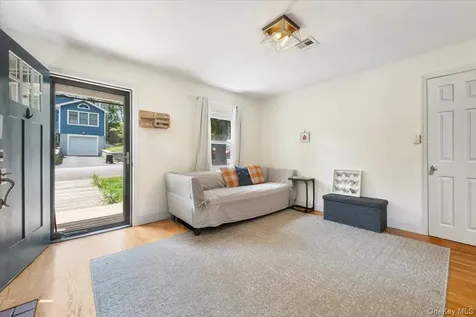 46 Argyle Street Lake Peekskill NY 10537