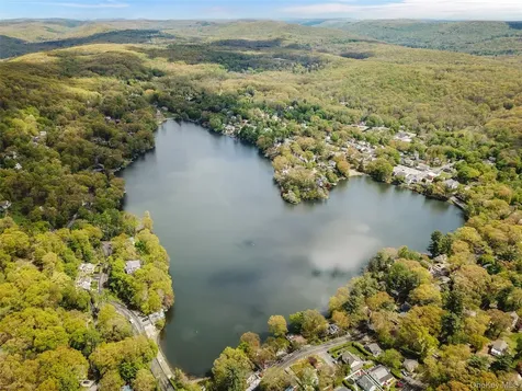 46 Argyle Street Lake Peekskill NY 10537