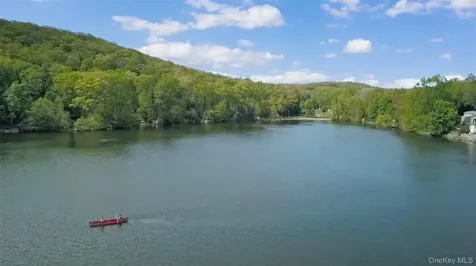 46 Argyle Street Lake Peekskill NY 10537