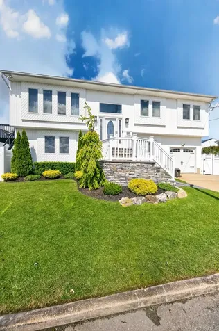 2862 Island Channel Road Seaford NY 11783