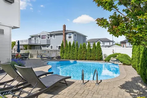 2862 Island Channel Road Seaford NY 11783