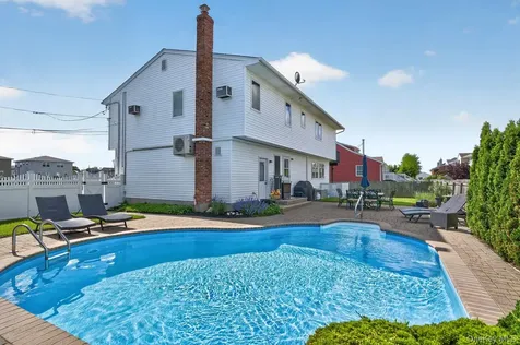 2862 Island Channel Road Seaford NY 11783