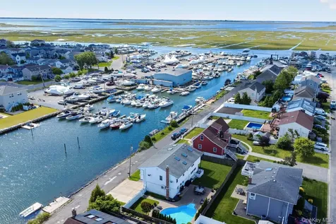 2862 Island Channel Road Seaford NY 11783