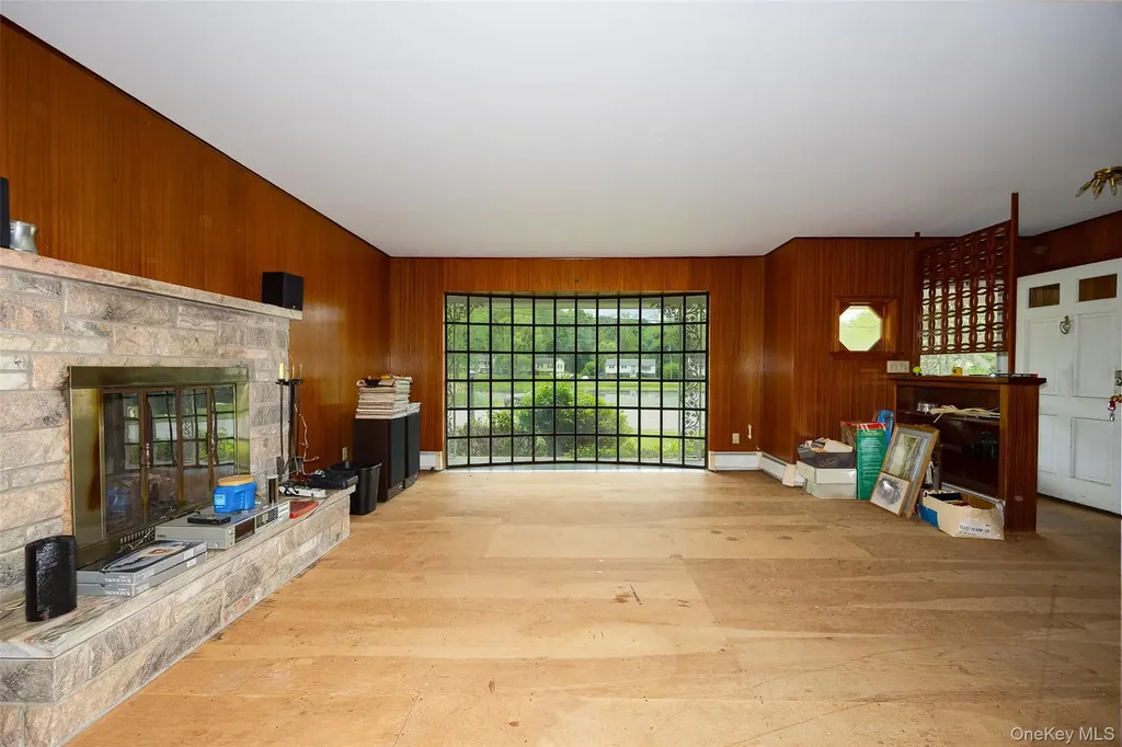21 Violet Drive Beacon NY 12508