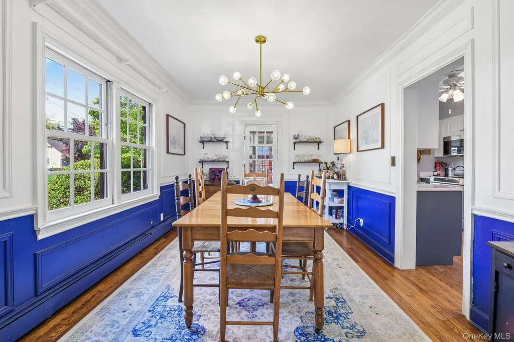 60 Croyden Road Mineola NY 11501