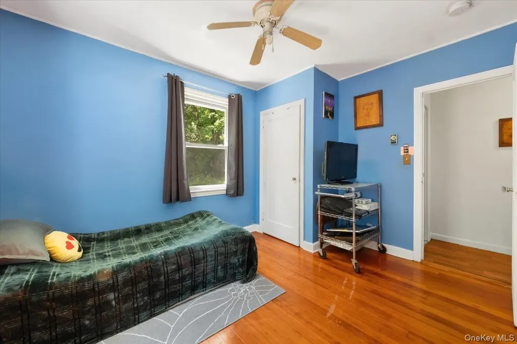 184 Lake Drive Lake Peekskill NY 10537