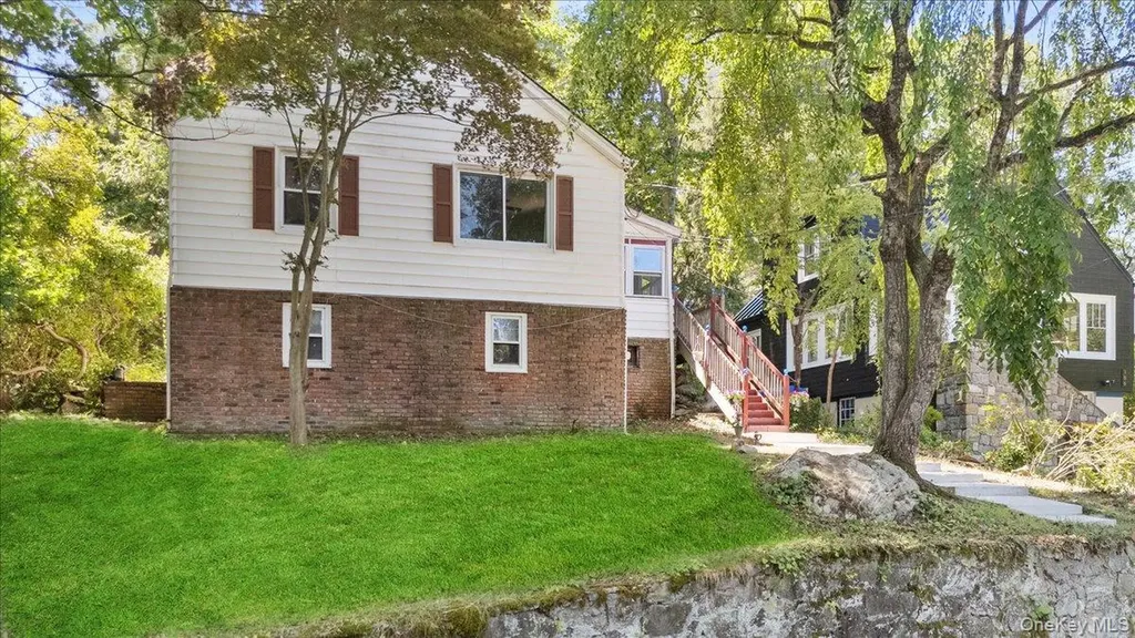 184 Lake Drive Lake Peekskill NY 10537