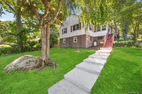 184 Lake Drive Lake Peekskill NY 10537