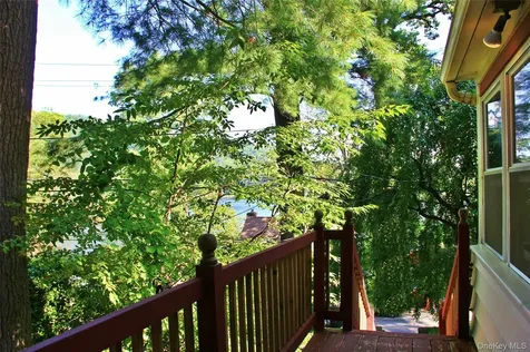 184 Lake Drive Lake Peekskill NY 10537