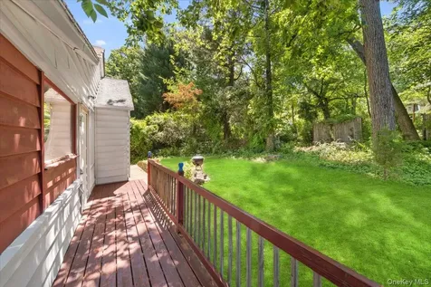 184 Lake Drive Lake Peekskill NY 10537