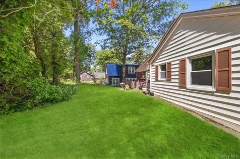 184 Lake Drive Lake Peekskill NY 10537