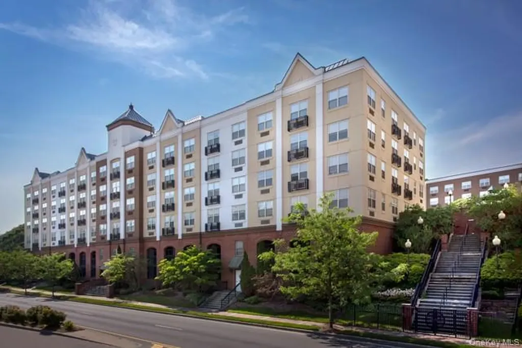 100 Glen Street Glen Cove NY 11542
