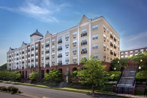 100 Glen Street Glen Cove NY 11542