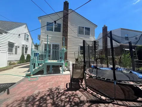 8622 251st Street Bellerose NY 11426