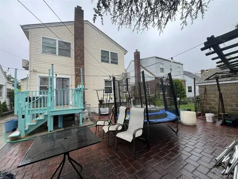 8622 251st Street Bellerose NY 11426
