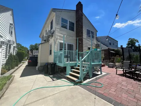 8622 251st Street Bellerose NY 11426