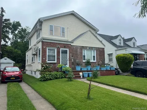 8622 251st Street Bellerose NY 11426
