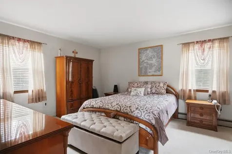 48 Lawrence Avenue Holbrook NY 11741
