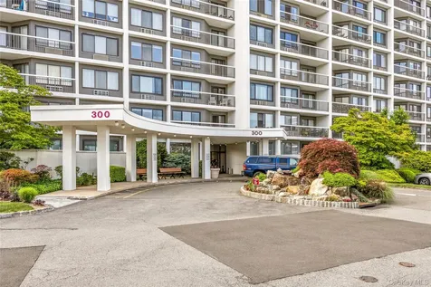 300 High Point Drive Hartsdale NY 10530