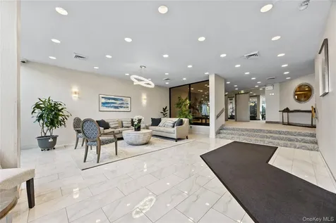 300 High Point Drive Hartsdale NY 10530