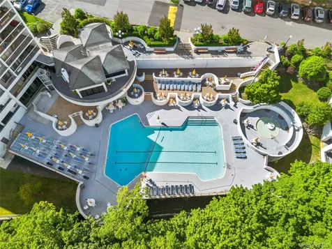 300 High Point Drive Hartsdale NY 10530