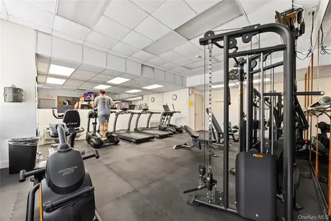 300 High Point Drive Hartsdale NY 10530
