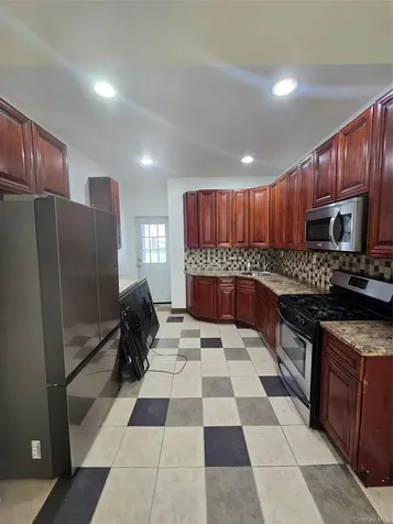 114 Essex Street Brooklyn NY 11208