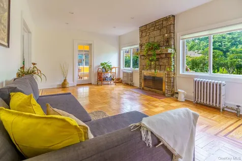9 Esplanade Mount Vernon NY 10553